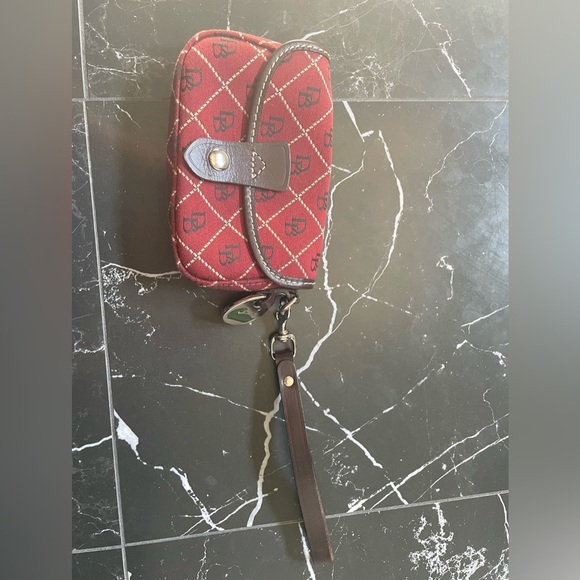 Vintage Y2K Dooney & Bourke Wristlet - Picture 1 of 3